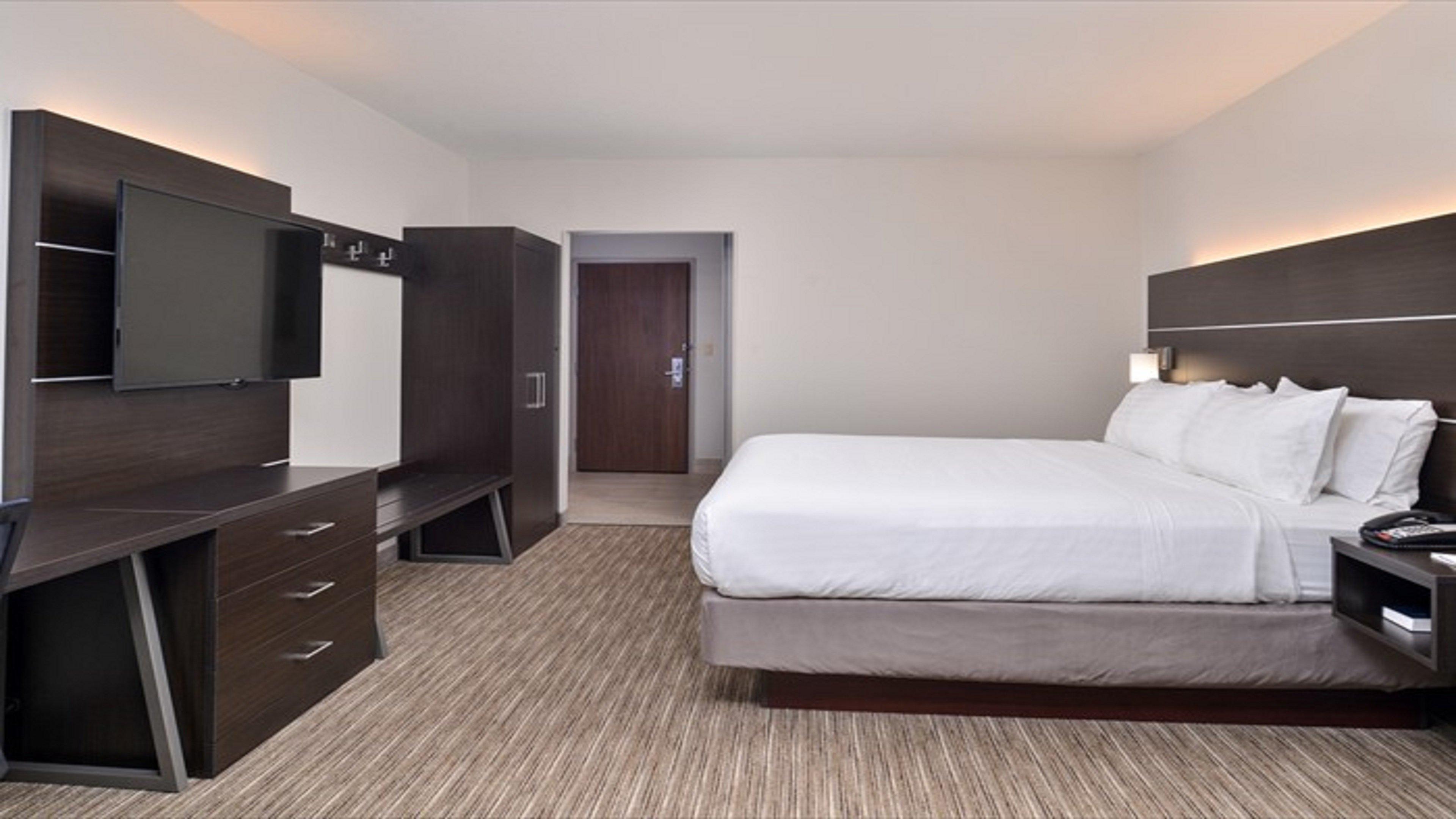 Holiday Inn Express & Suites - Parkersburg East By Ihg Exterior photo