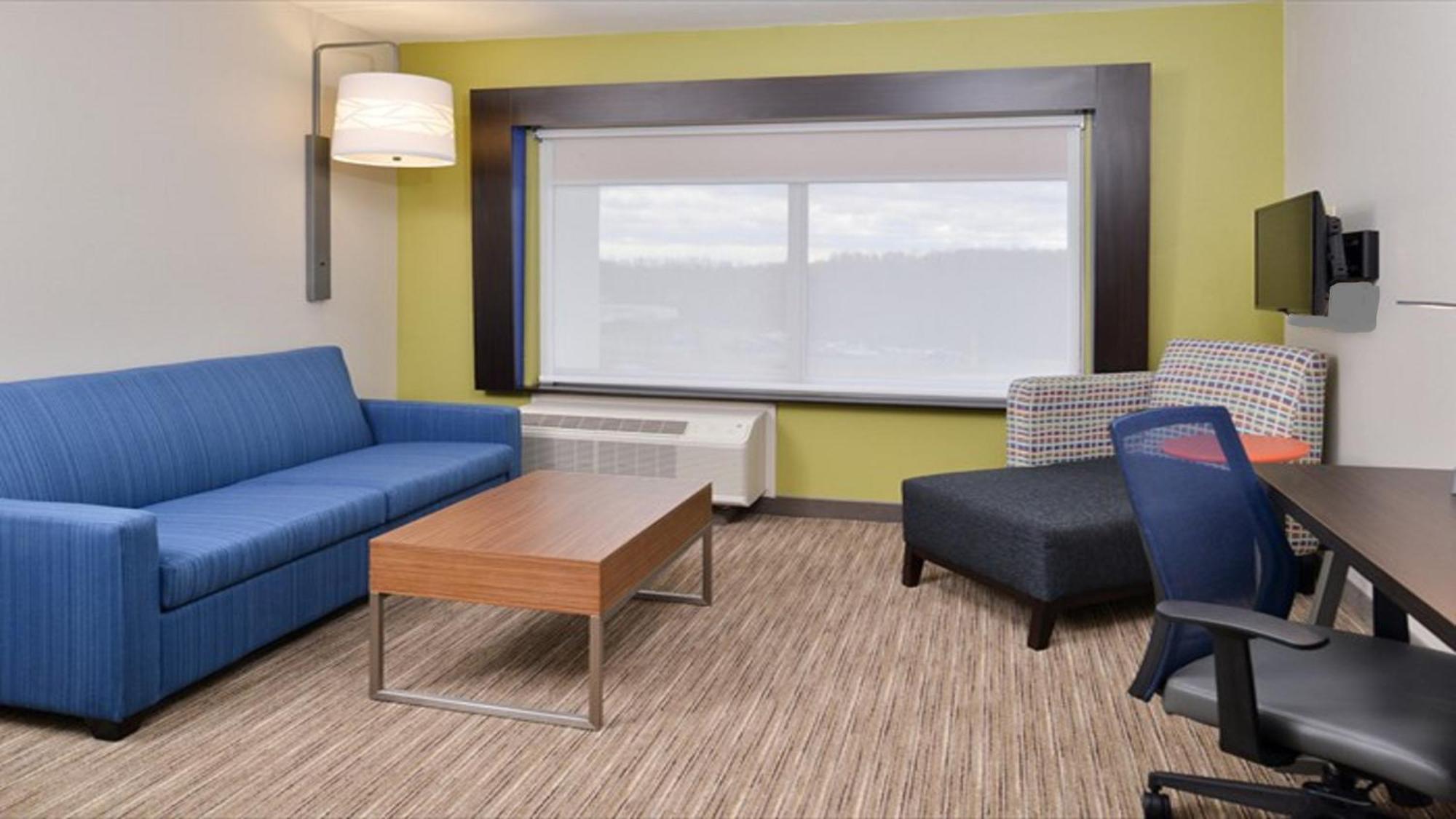 Holiday Inn Express & Suites - Parkersburg East By Ihg Exterior photo