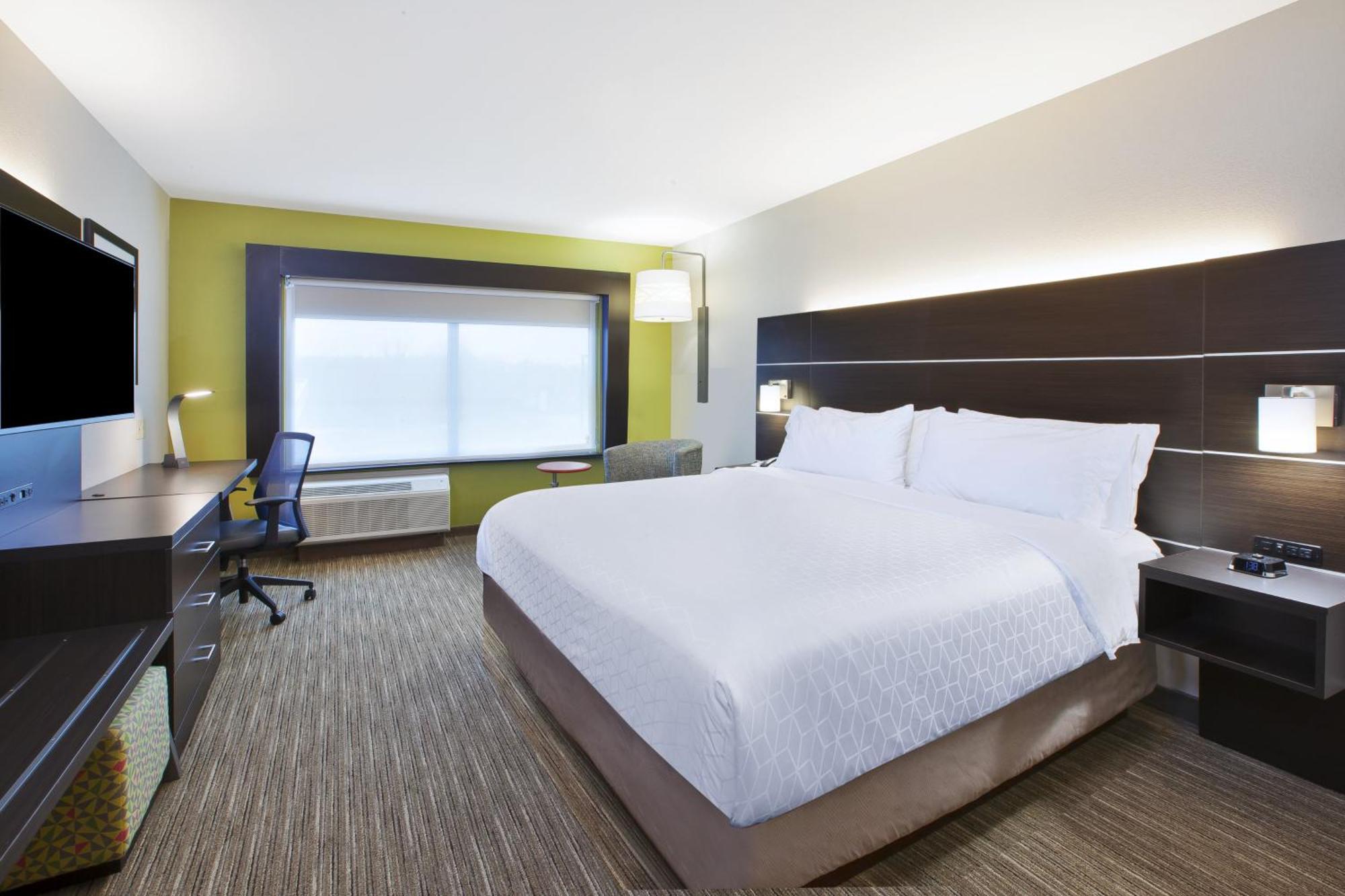 Holiday Inn Express & Suites - Parkersburg East By Ihg Exterior photo